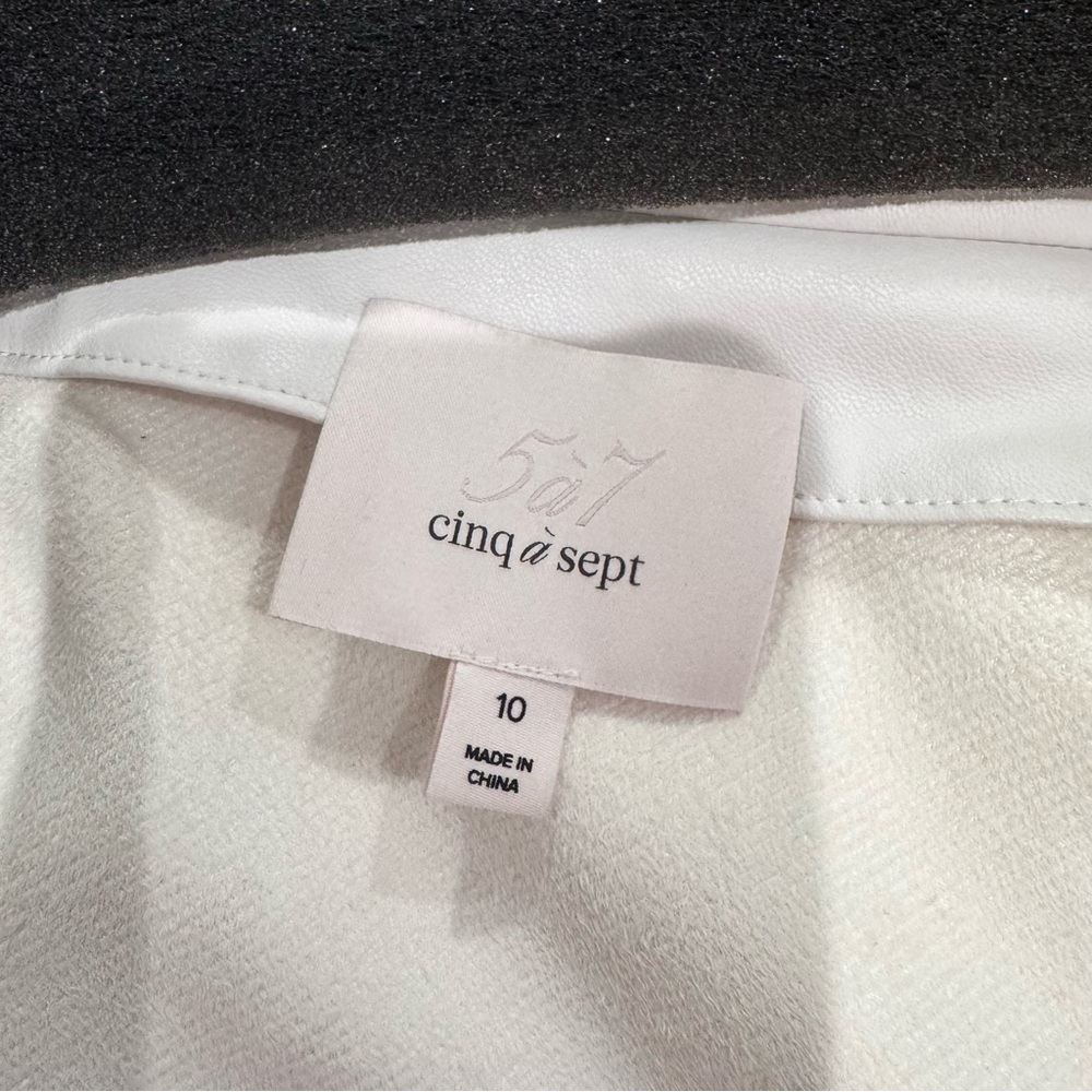 EUC Cinq a sept ivory shortsleeved faux off shoulder leather jacket size 10 - Picture 8 of 9